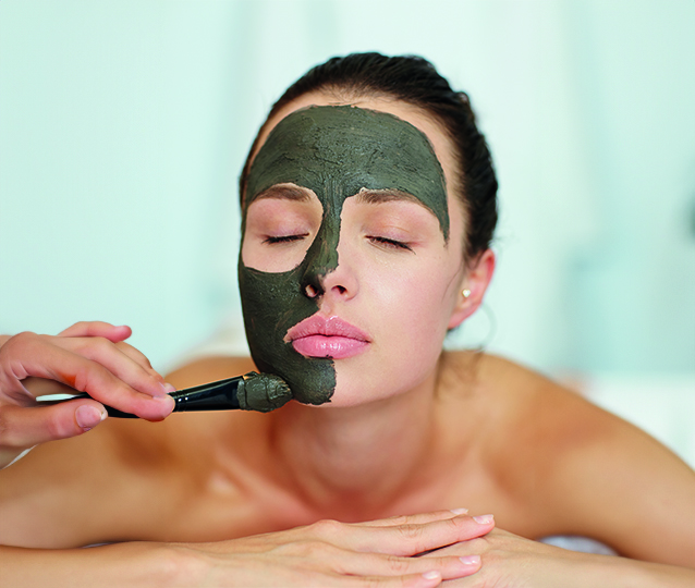 Peeling Seansları ile &Ouml;l&uuml; Deri Temizliği Nasıl Yapılır?